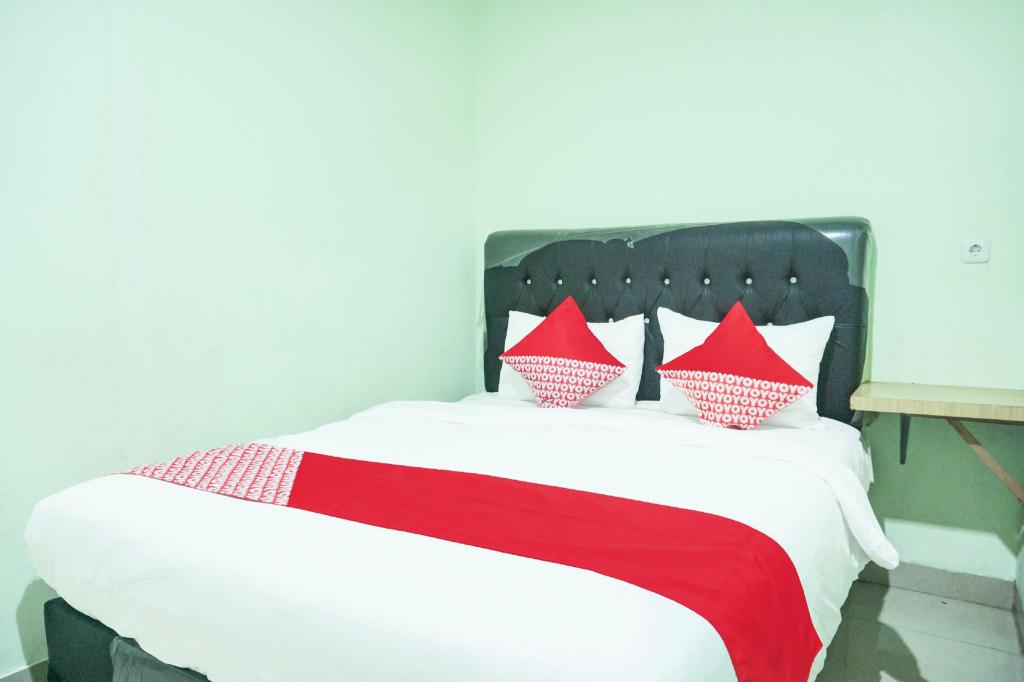 Hotel O Ilir Timur I Near Rsud Siti Fatimah Az-Zahra Formerly Lumendiva Suite 26/44