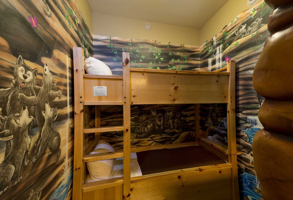 Great Wolf Lodge Grand Mound 5/65