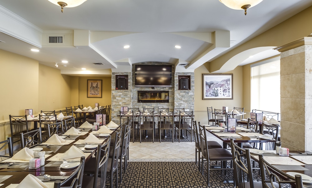 Monte Carlo Inn Markham 56/68