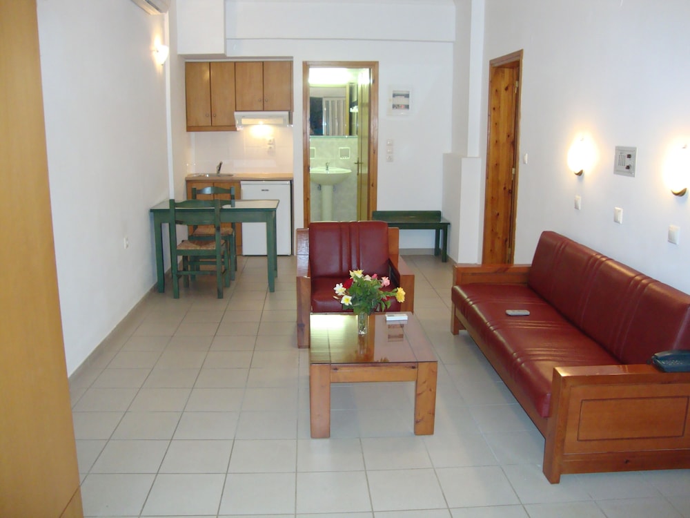 Kyriaki Hotel 43/64