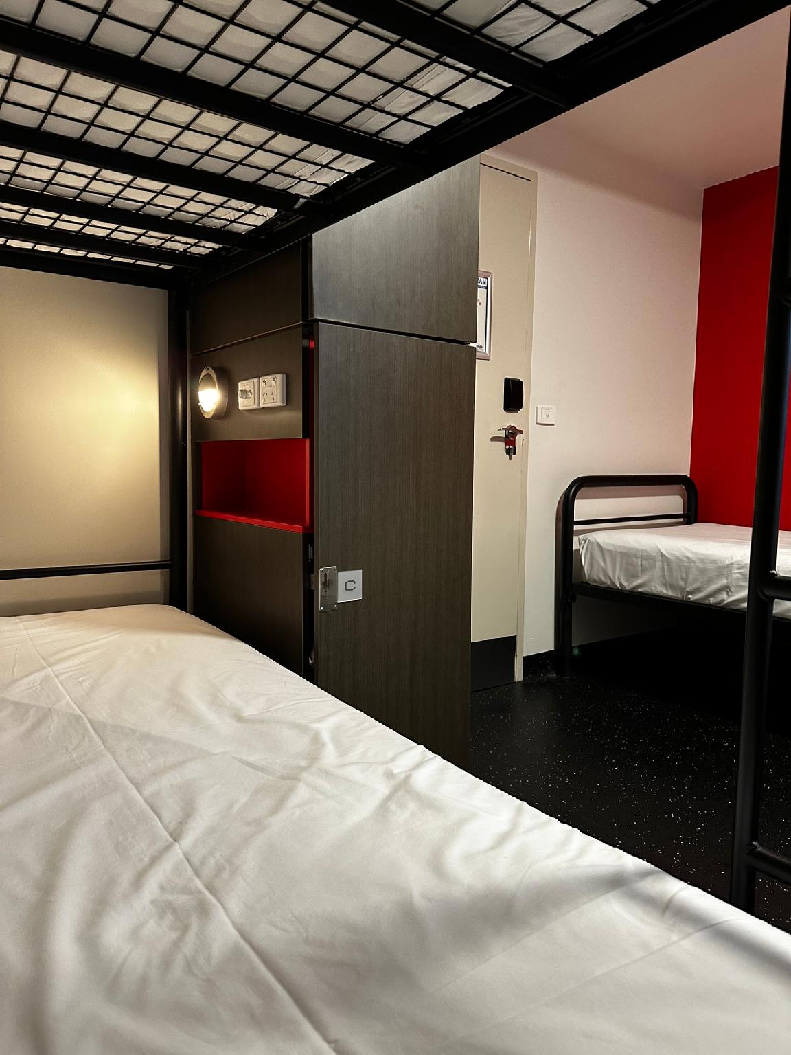 Private, Mixed Dorm, 3 Beds, Shared Bathroom