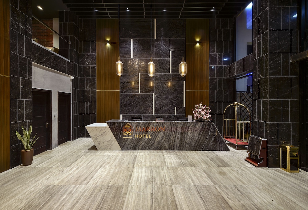The Marron Hotel 32/50