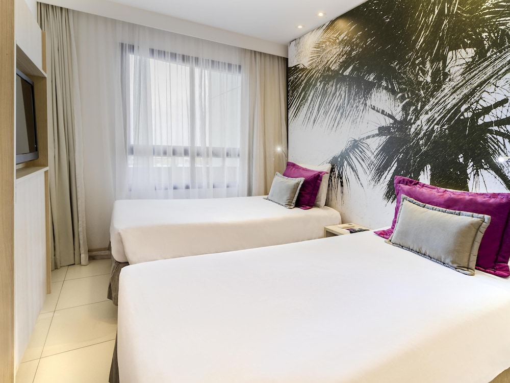 SUPERIOR, TWIN BEDS