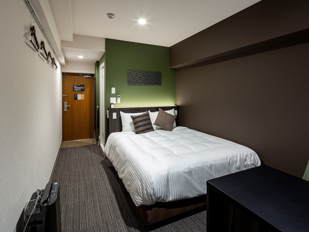 Hotel Reference Tenjin III 7/15