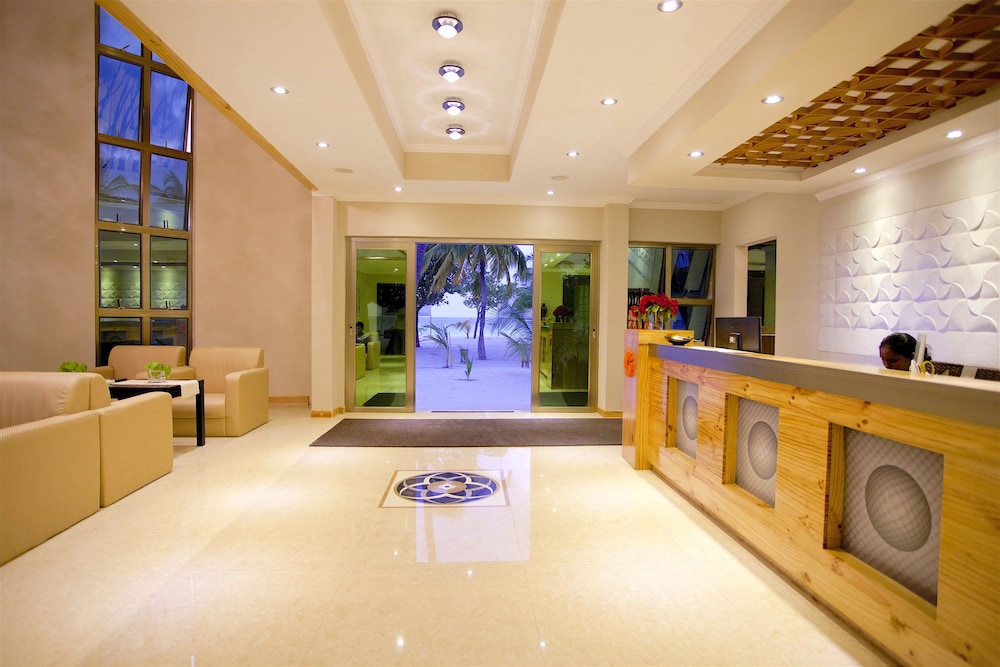 Kaani Beach Hotel 13/59