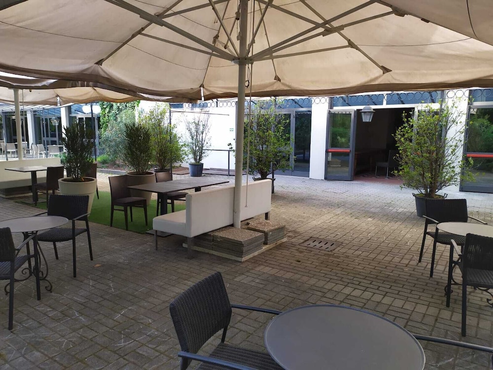 Hotel Ferretti Majestichouse 33/46