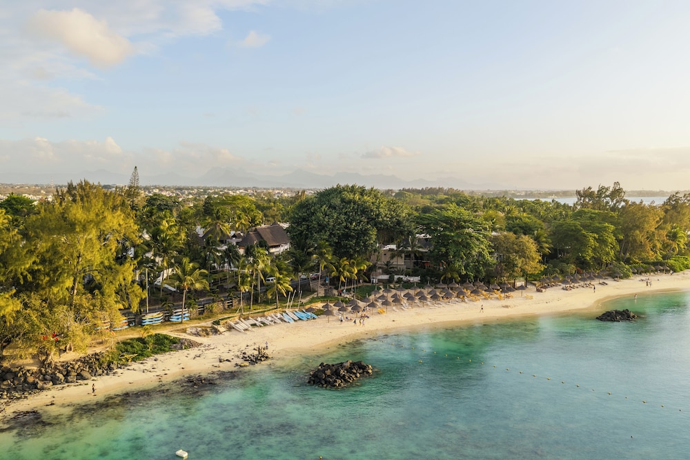 Casuarina Resort and Spa 72/76
