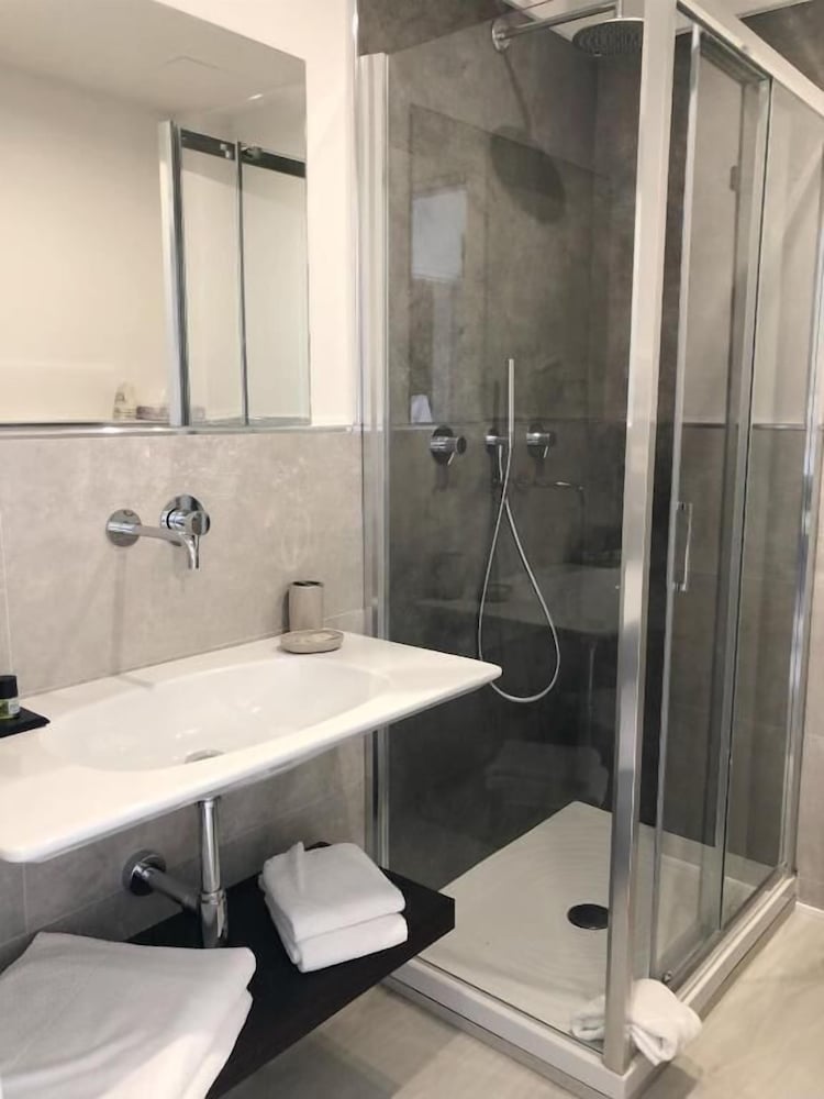 Bencista Hotel 44/46