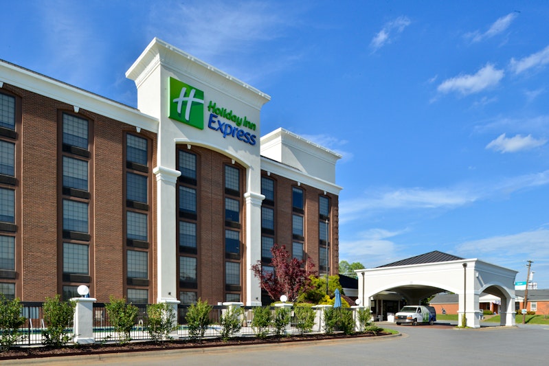 Holiday Inn Express Winston Salem Downtown West 2/56