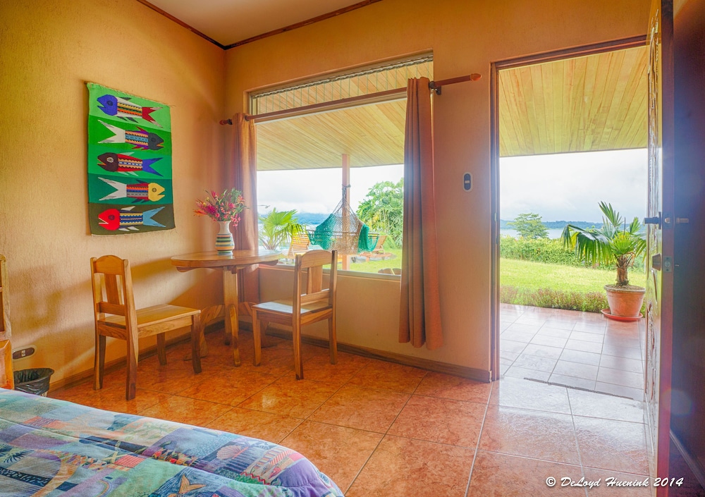 Nepenthe B&B 26/50