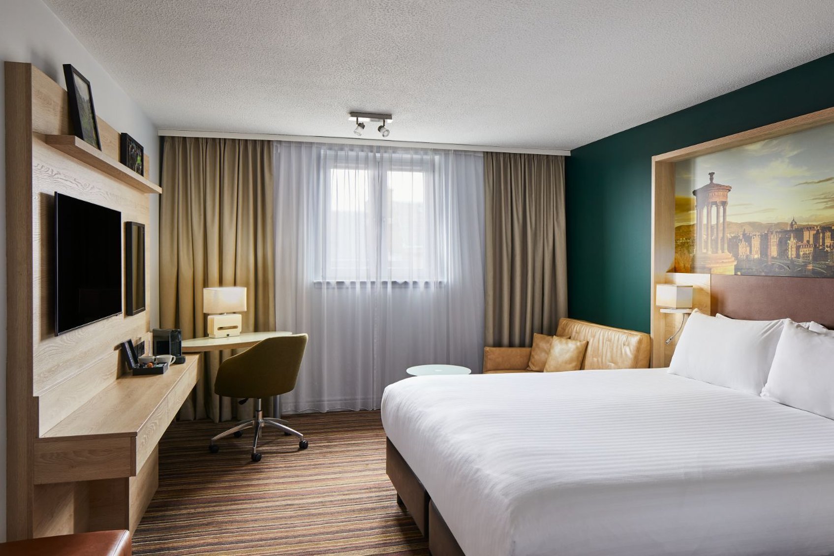 Leonardo Royal Hotel Edinburgh Haymarket 15/45