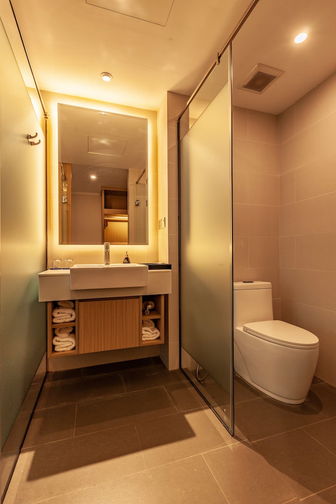 An Phu Hotel 50/50