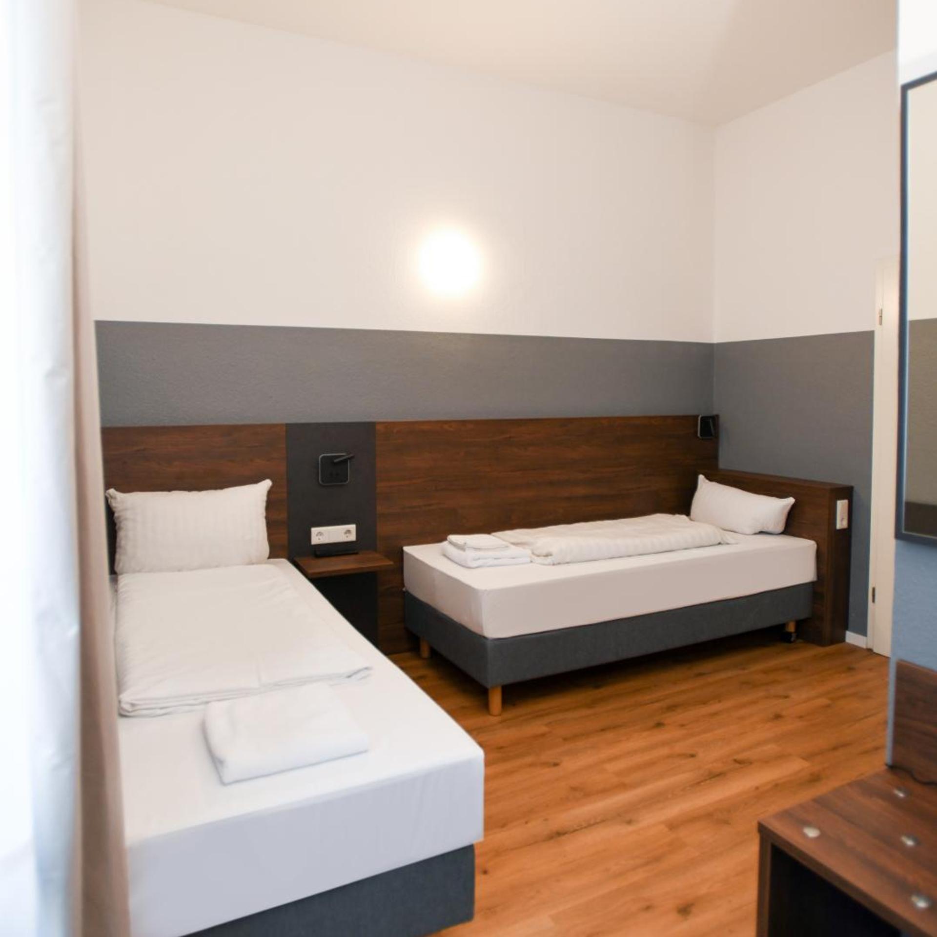 Apadana Hotel 7/50