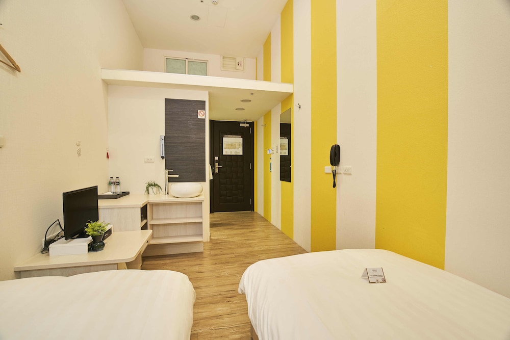 Place X Hotel 21/46