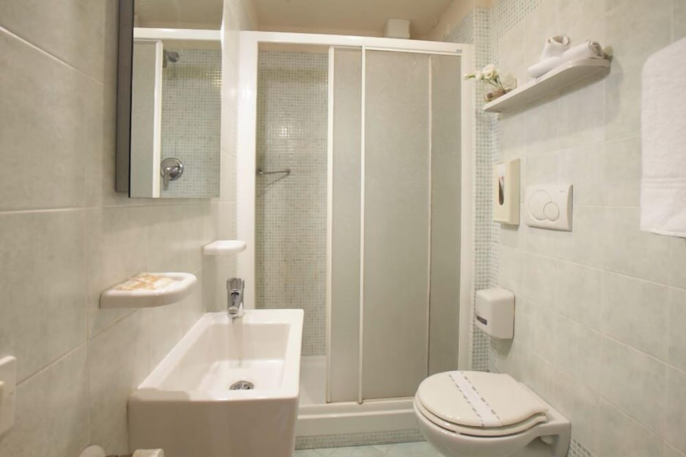 Hotel Lago Verde 44/45
