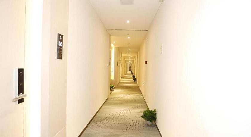 Lavande Hotel Lize Business District South Square Beijing West Railway Station 34/54