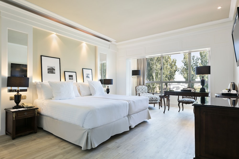 Melia Madrid Barajas 15/75