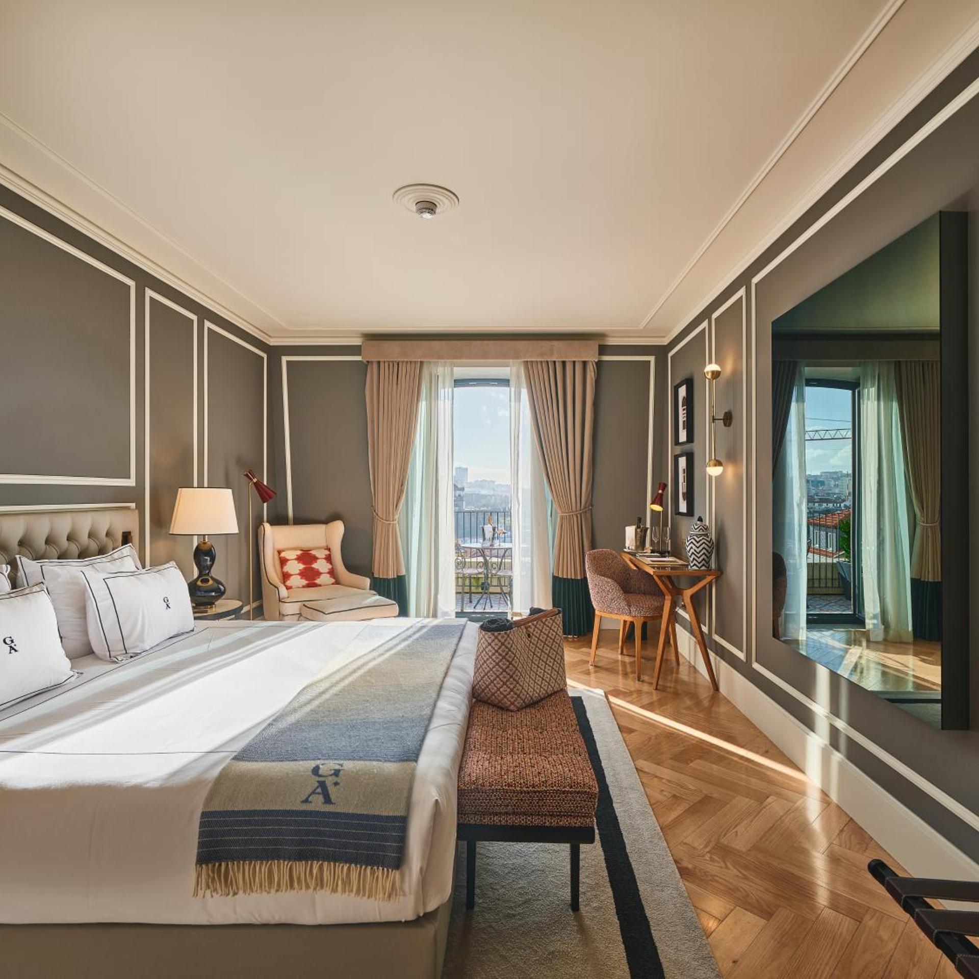 Executive, Double Bed, Bridge View, Balcony