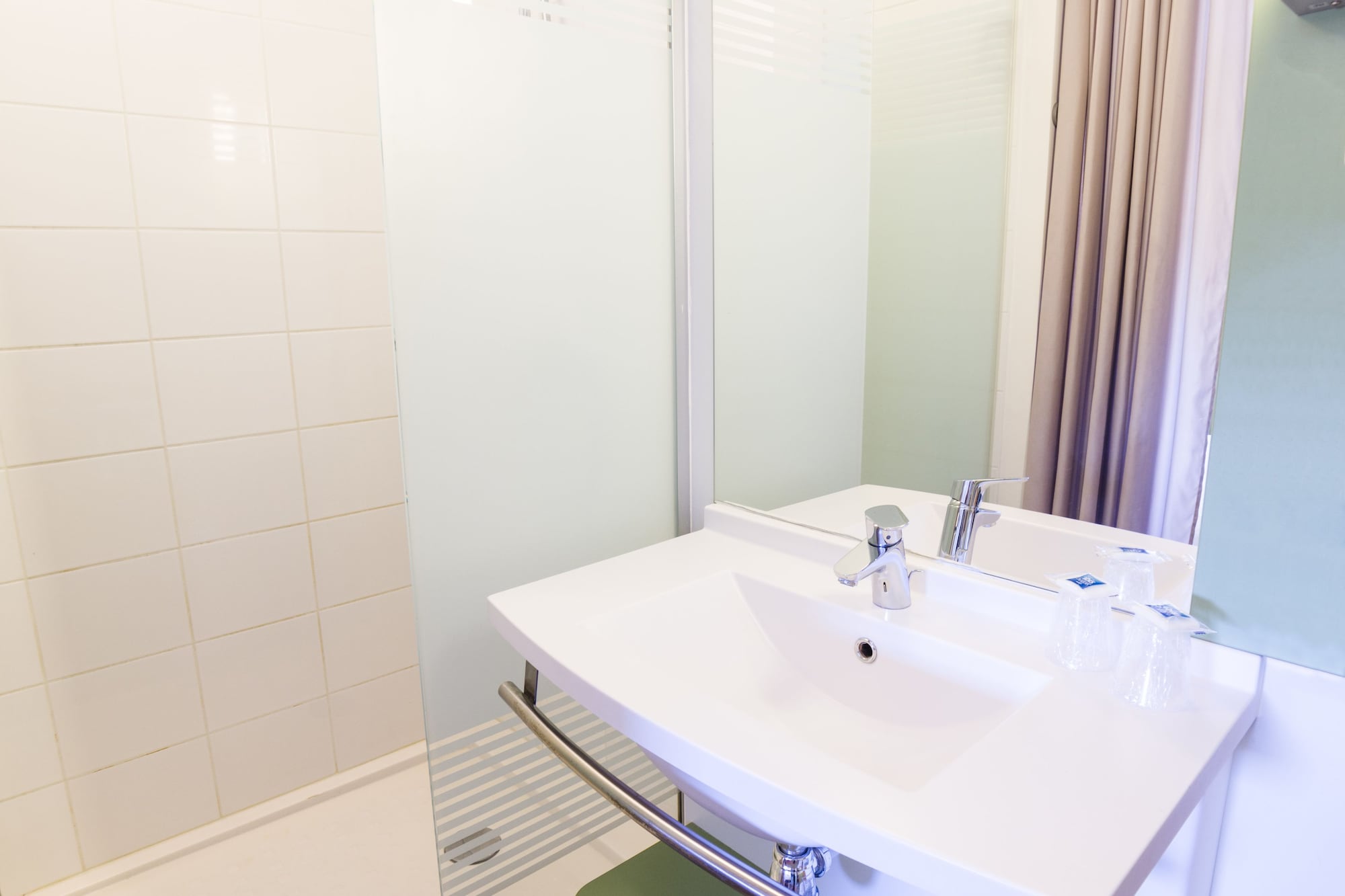 غرفة بسريرين منفصلين، Ibis Budget Valence Sud 2/5