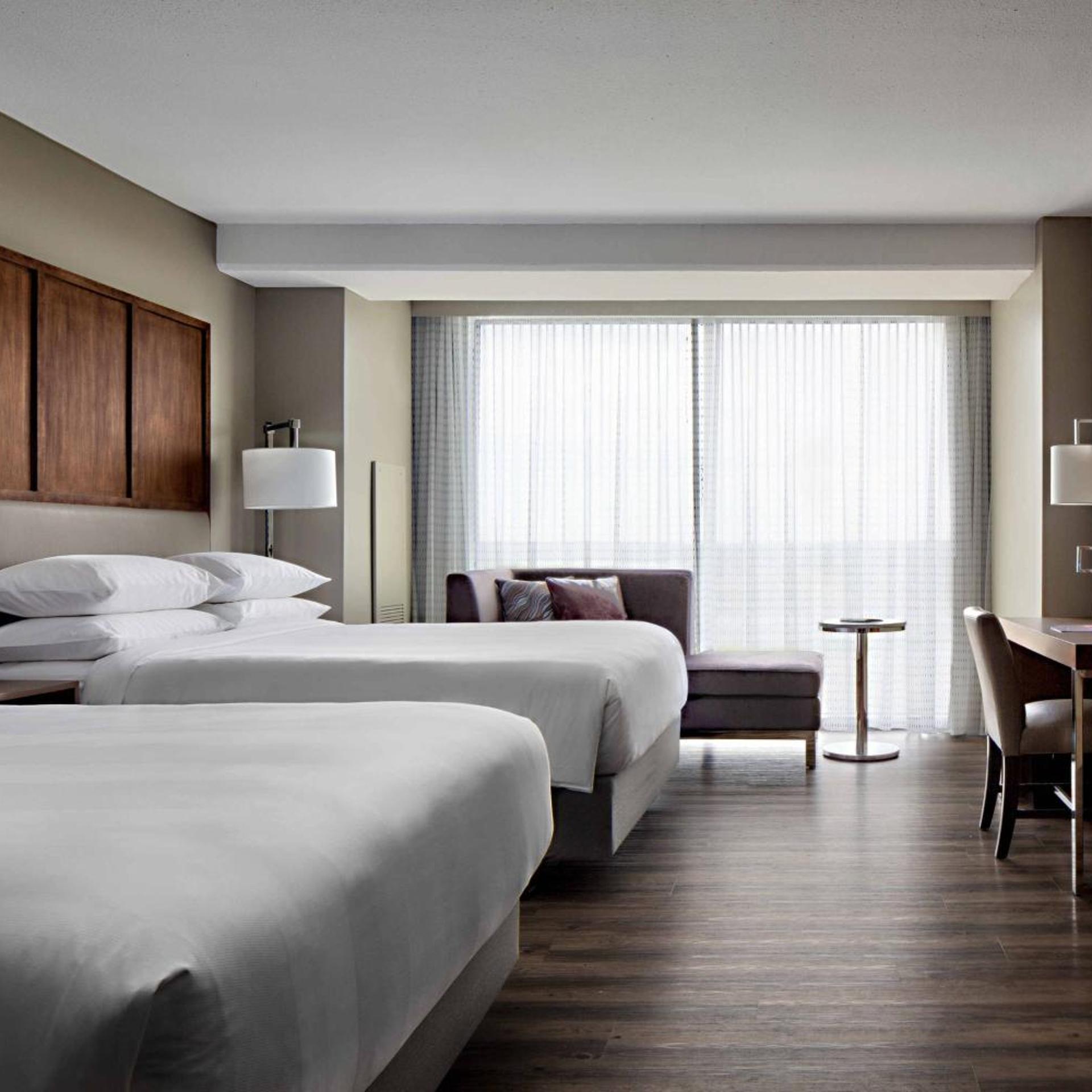 Classic, Queen Bed, Accessible