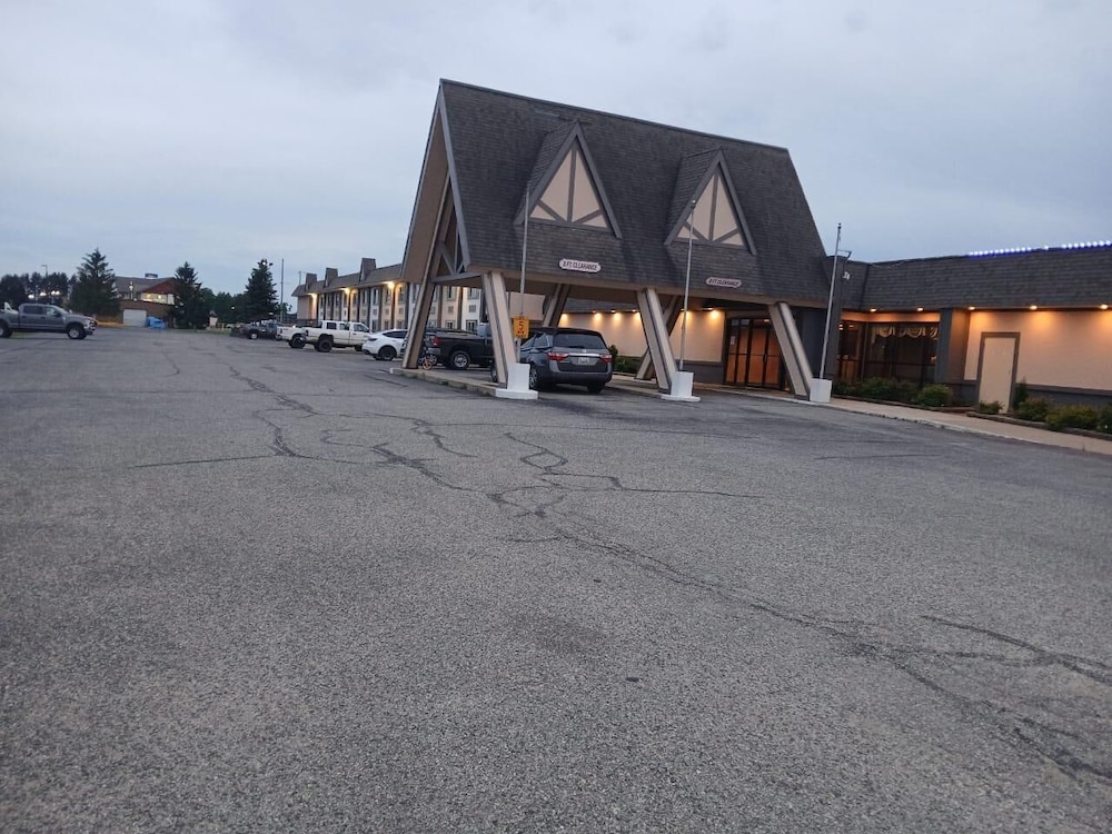 Travelodge by Wyndham Gaylord 34/46