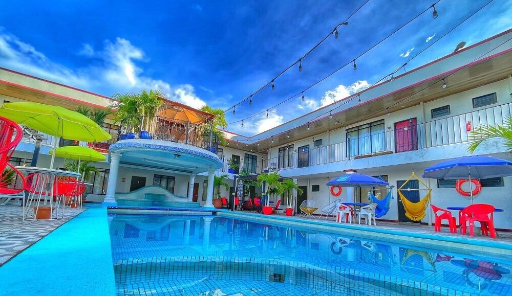 Hotel Las Brisas 28/34