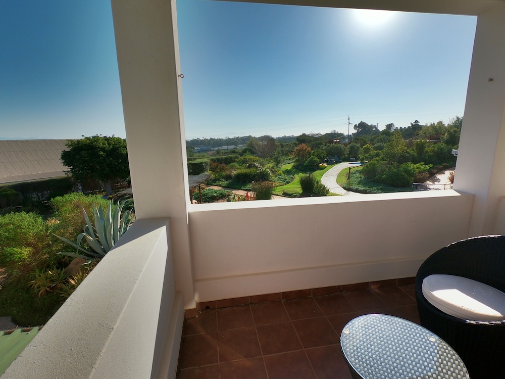 Wind-Rose Guest House 30/70