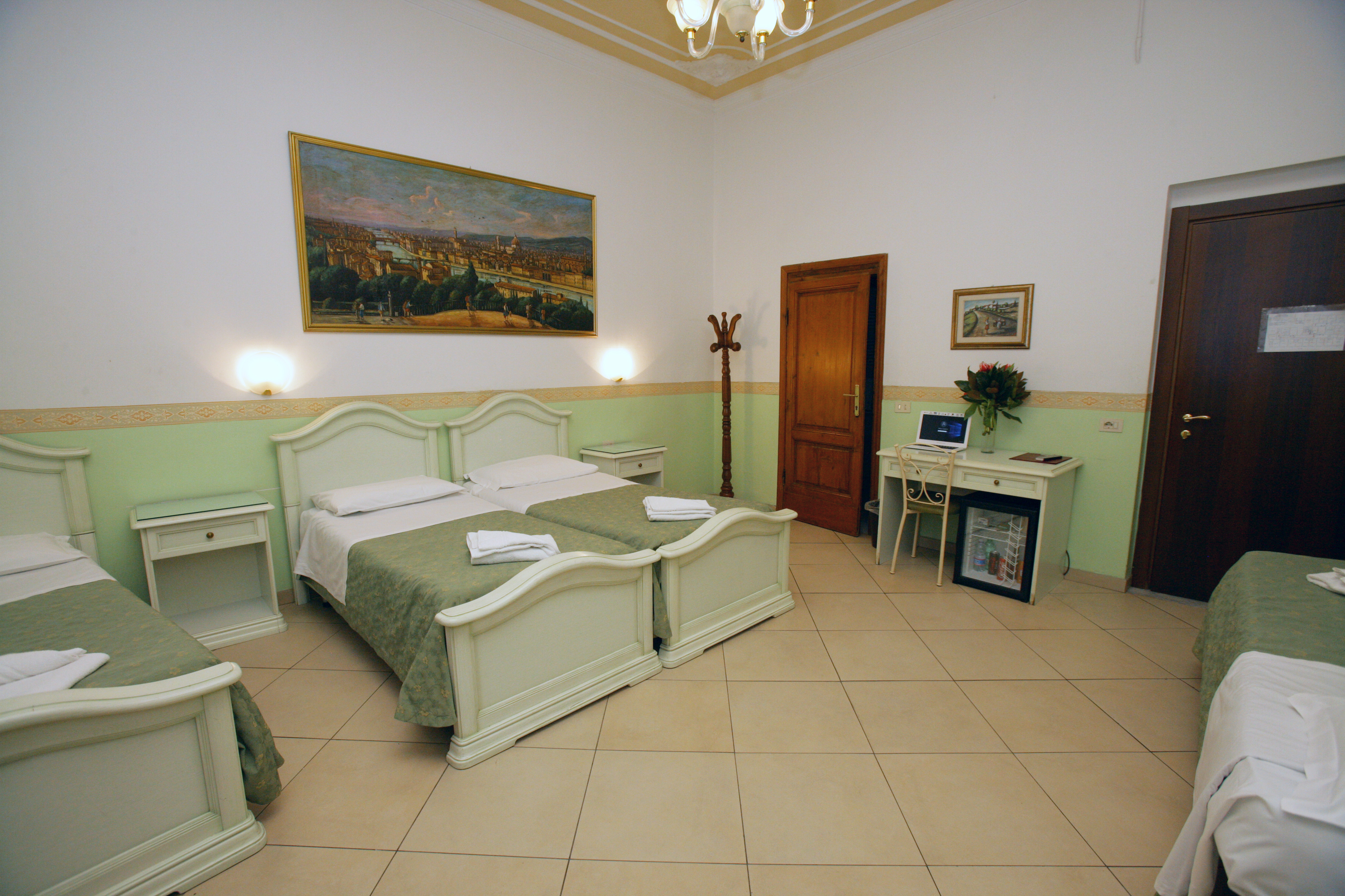 غرفة كلاسيكية رباعية