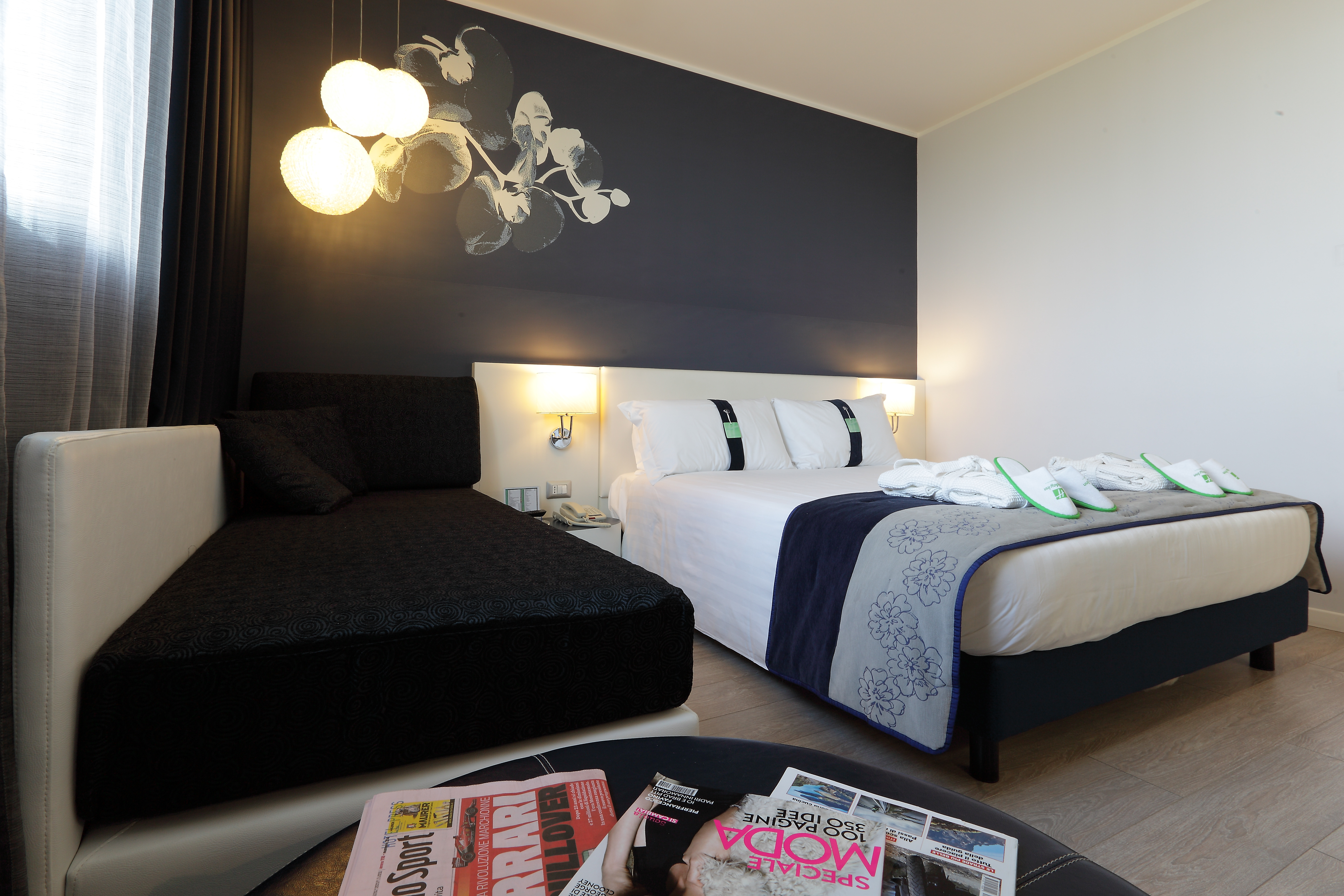 Premium, Queen Bed