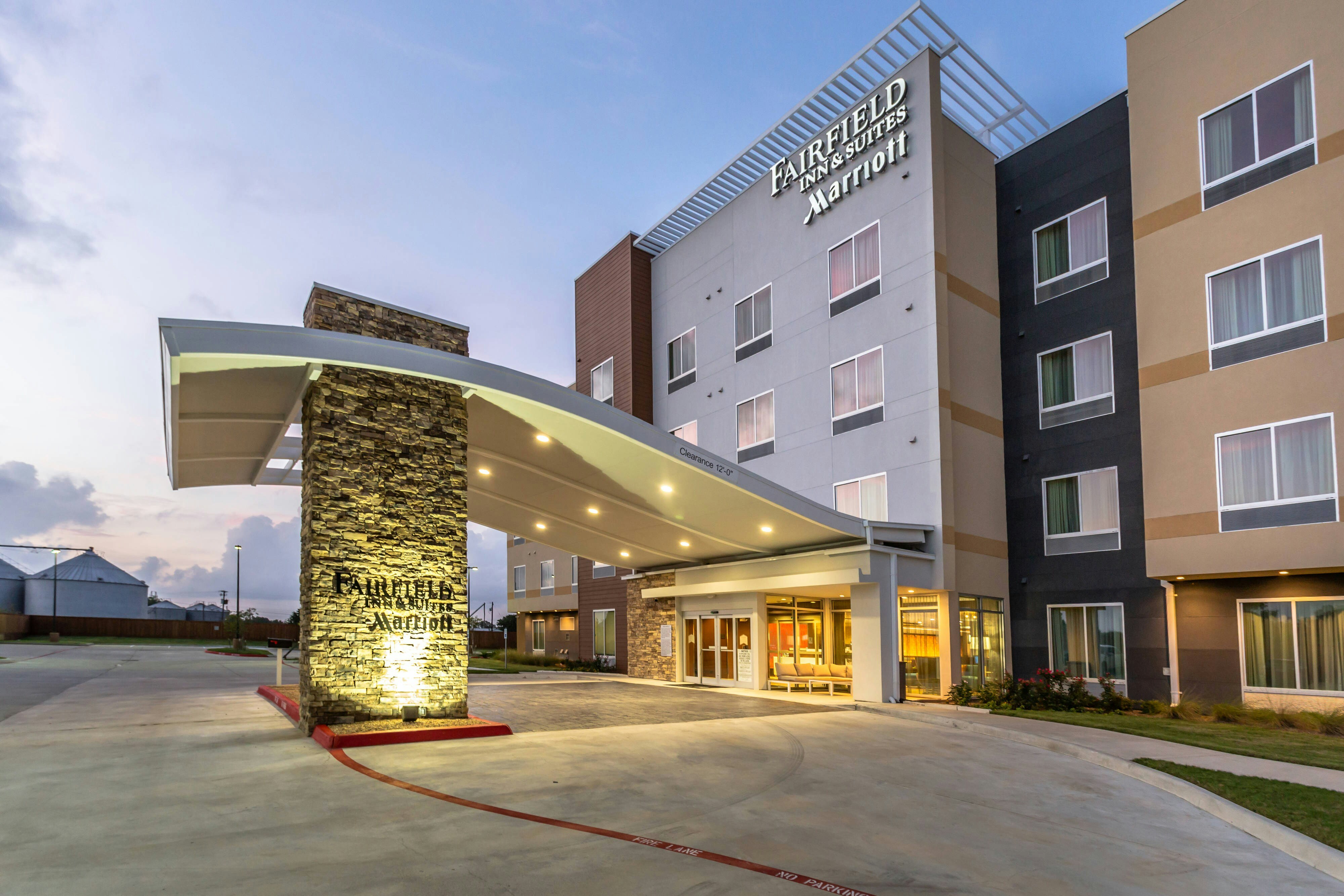 Fairfield Inn And Suites By Marriott Bay City 27/28