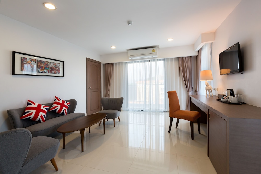 Riche Hua Hin 30/50