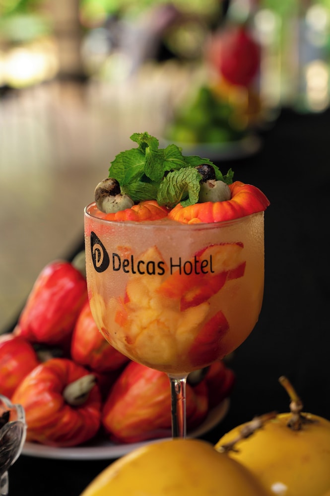 Delcas Hotel 33/68