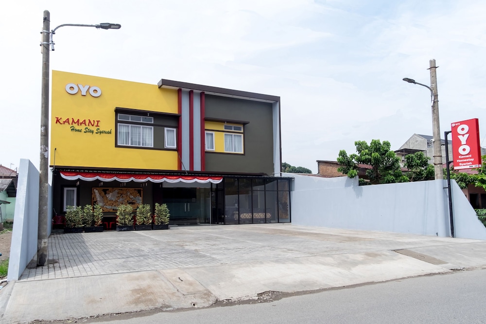 OYO 873 Kamani Homestay Syariah 16/17