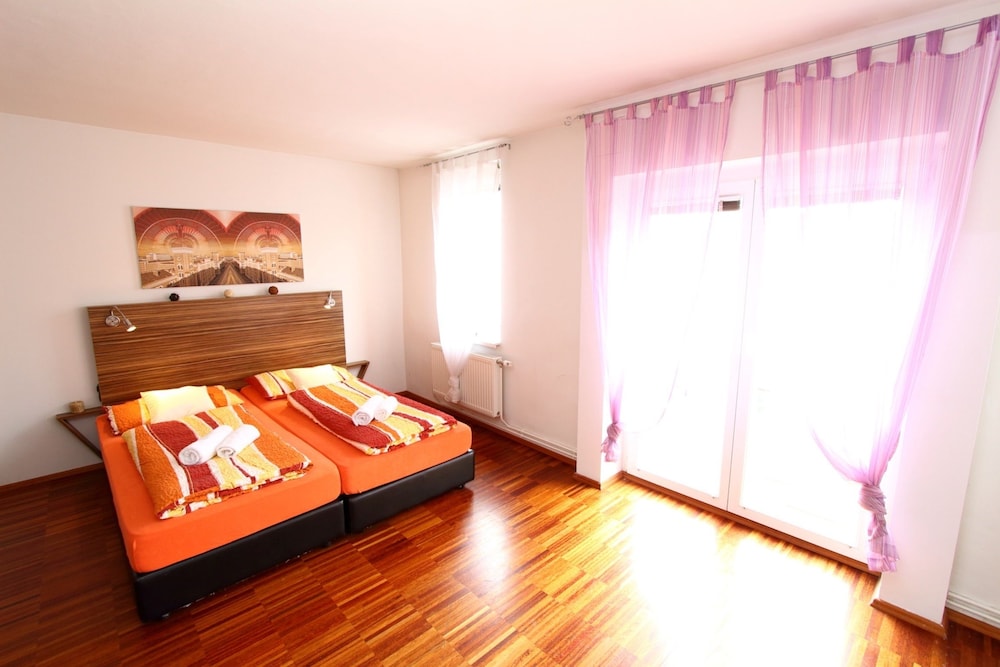 ROYAL LIVING APARTMENTS VIENNA 11/29