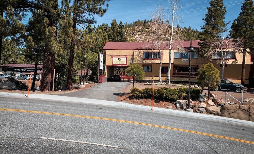 Ventura Grand Inn 37/39