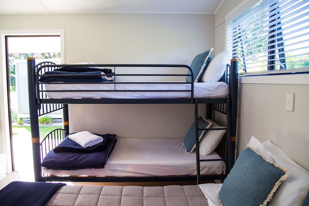 Tasman Holiday Parks - Hahei 40/71