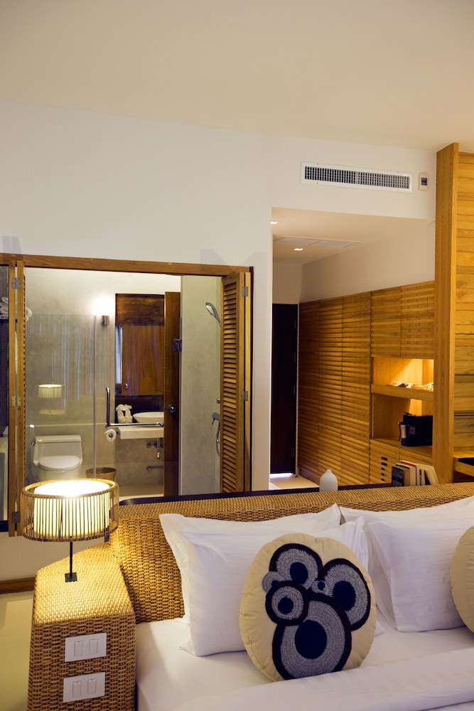 Ajinta Resort 12/50