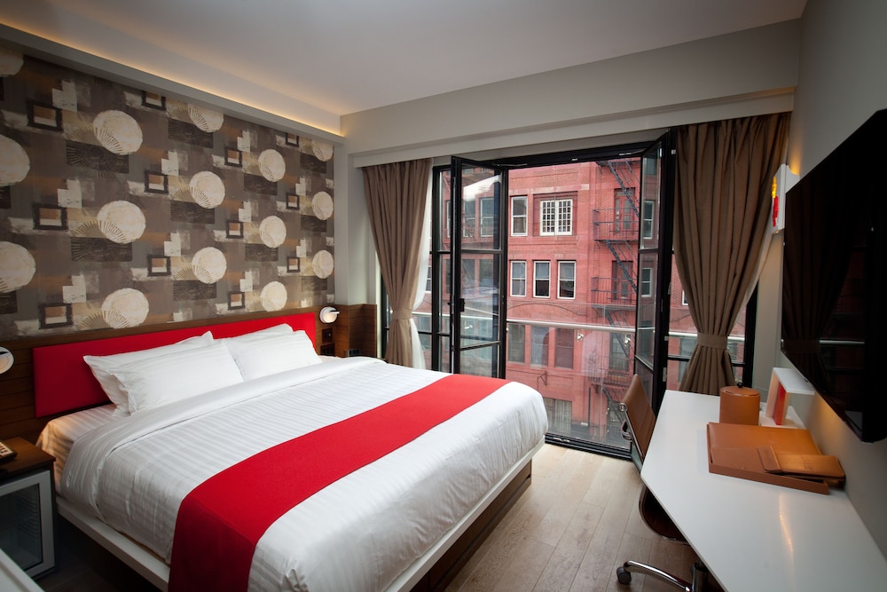 NobleDen Hotel 6/57
