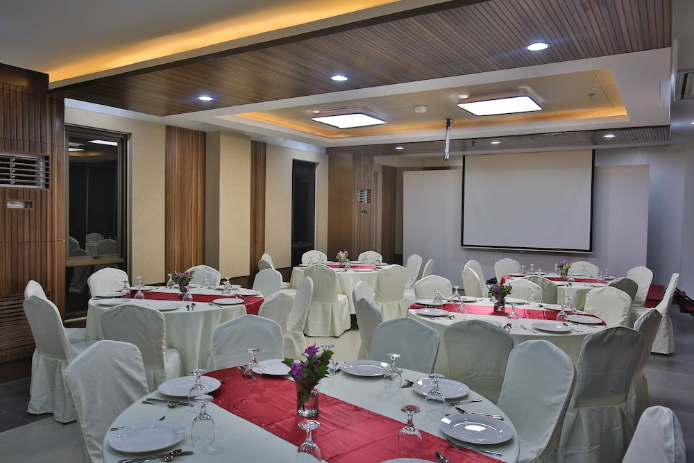 Coron Soleil Garden Resort 59/68