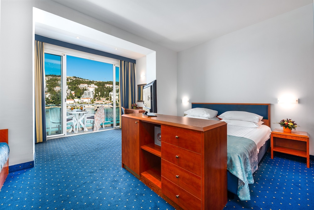 Hotel Vis 7/61