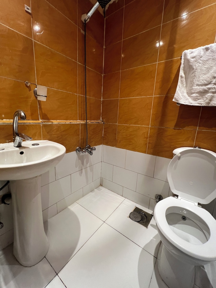 Traveler Apos S House Hotel 46/50