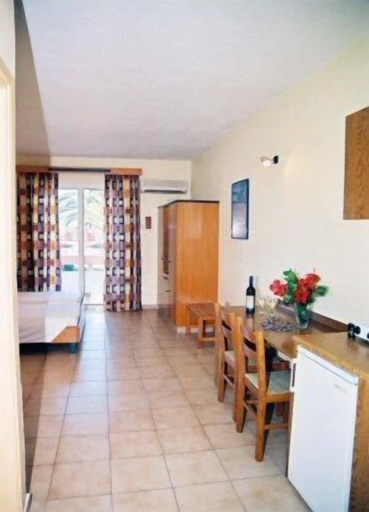 Sea View Apartments 7/45