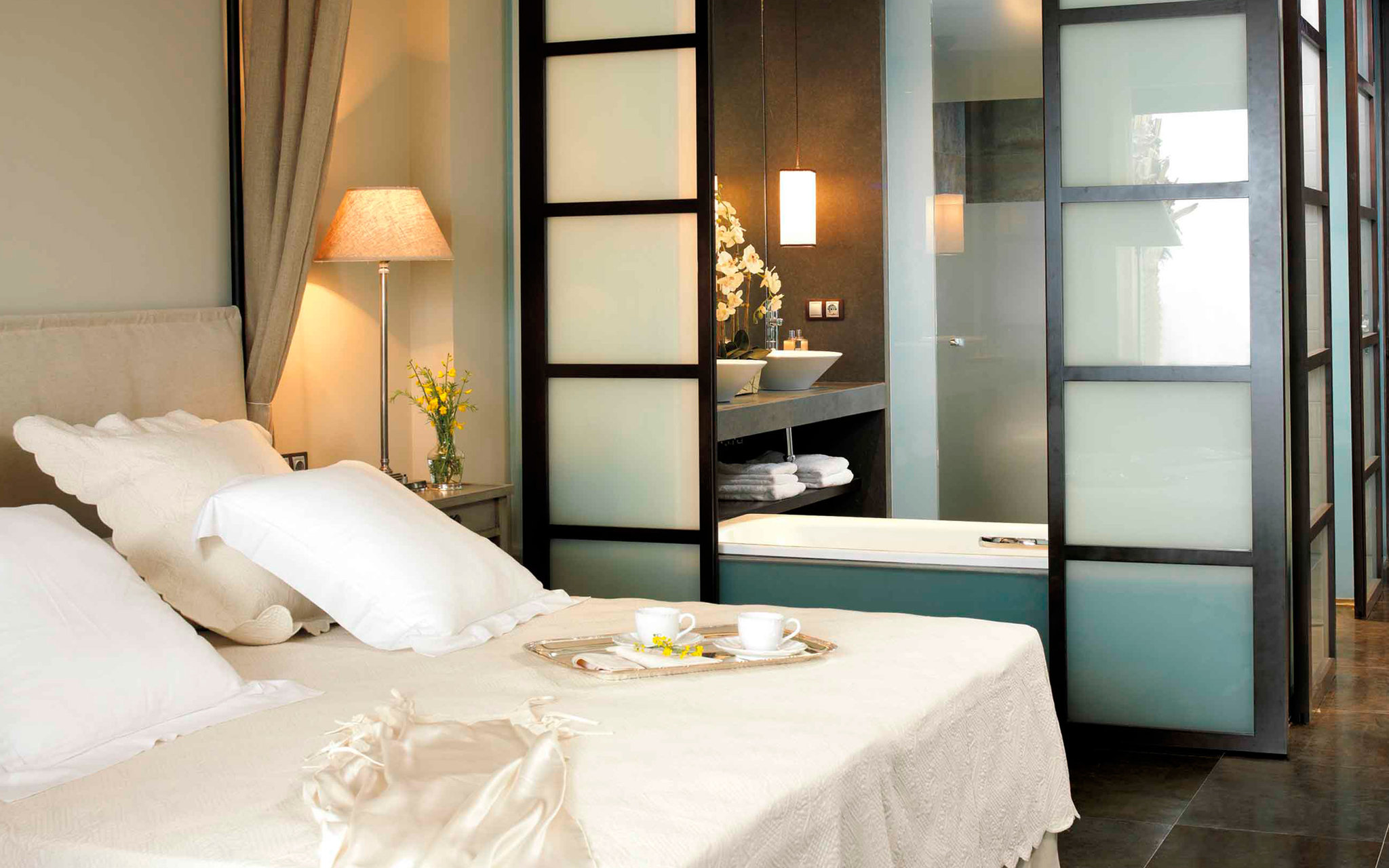 Deluxe, Sea View