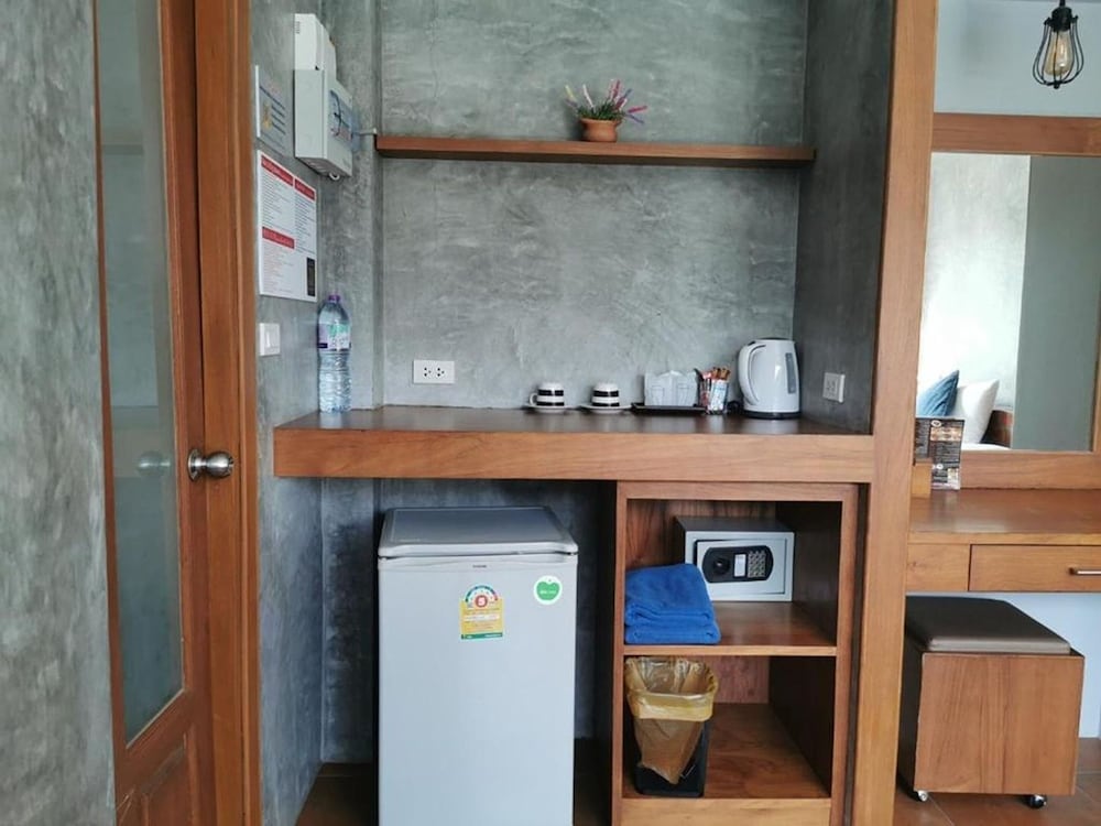 Baan Mee Phuket 54/55