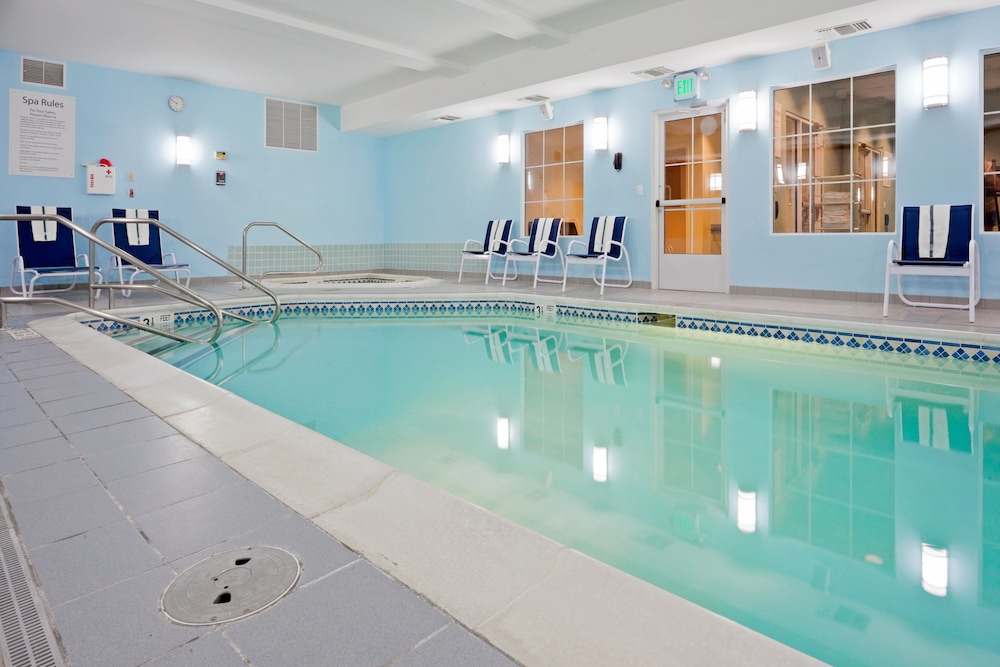 Holiday Inn Express Hotel Suites West Coxsackie 38/57