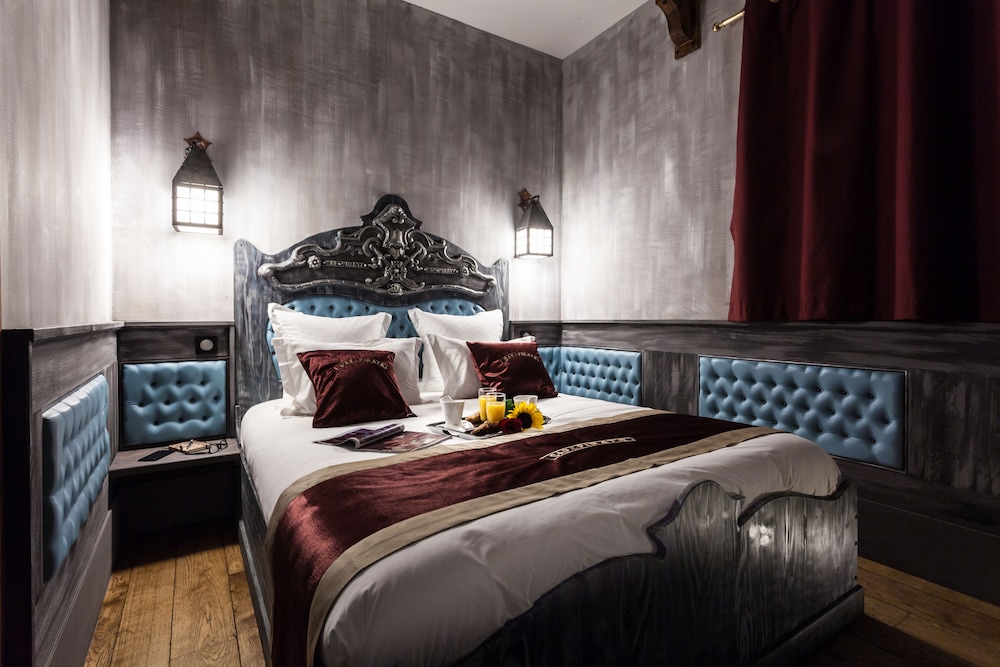 2 Rooms, Fireside, Suite, Twin Beds, Sofa, Living Area