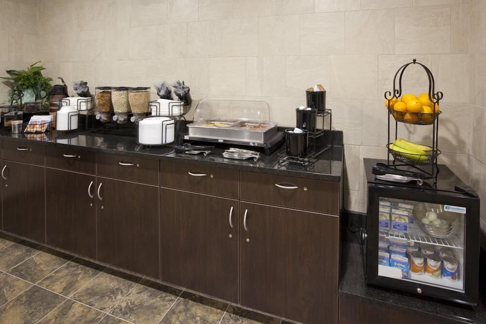 Grandstay Hotel Suites Thief River Falls 5/16