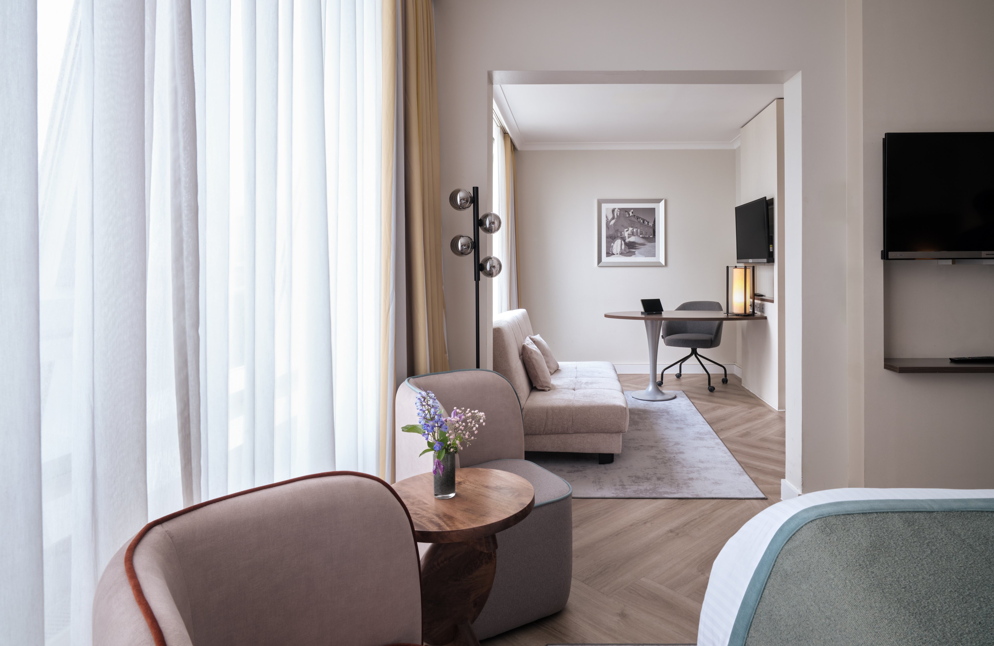 LEONARDO ROYAL HOTEL DUSSELDORF KOENIGSALLEE 57/79