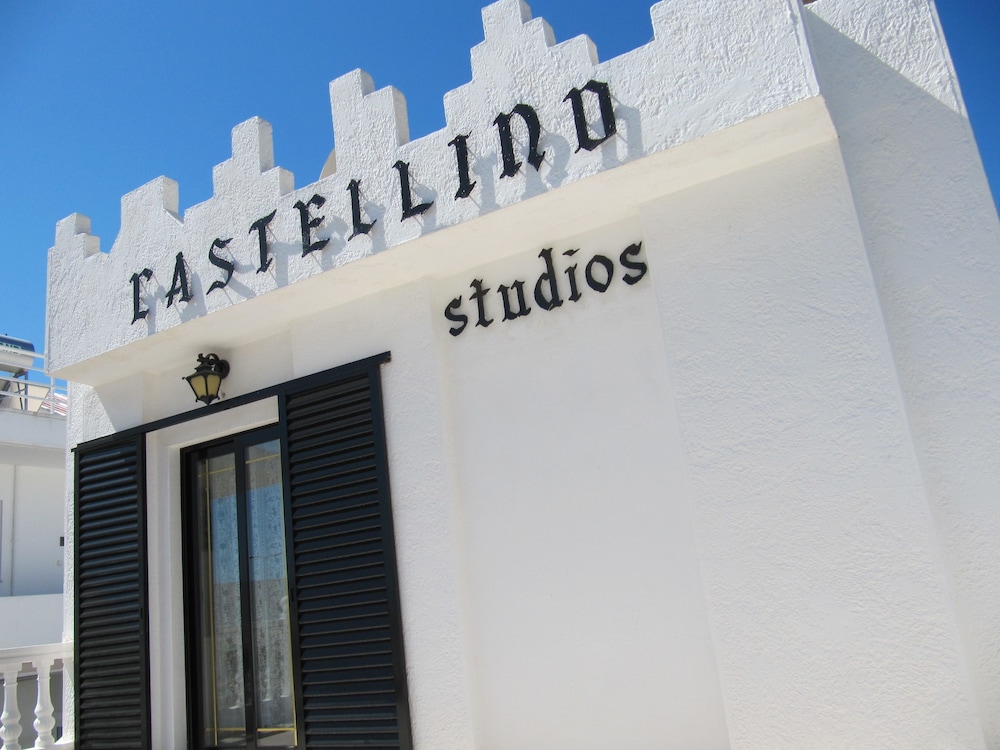 Castellino Studios 2/50