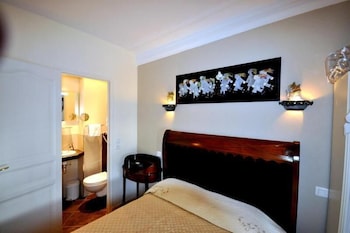 HOTEL DES BAINS 12/60